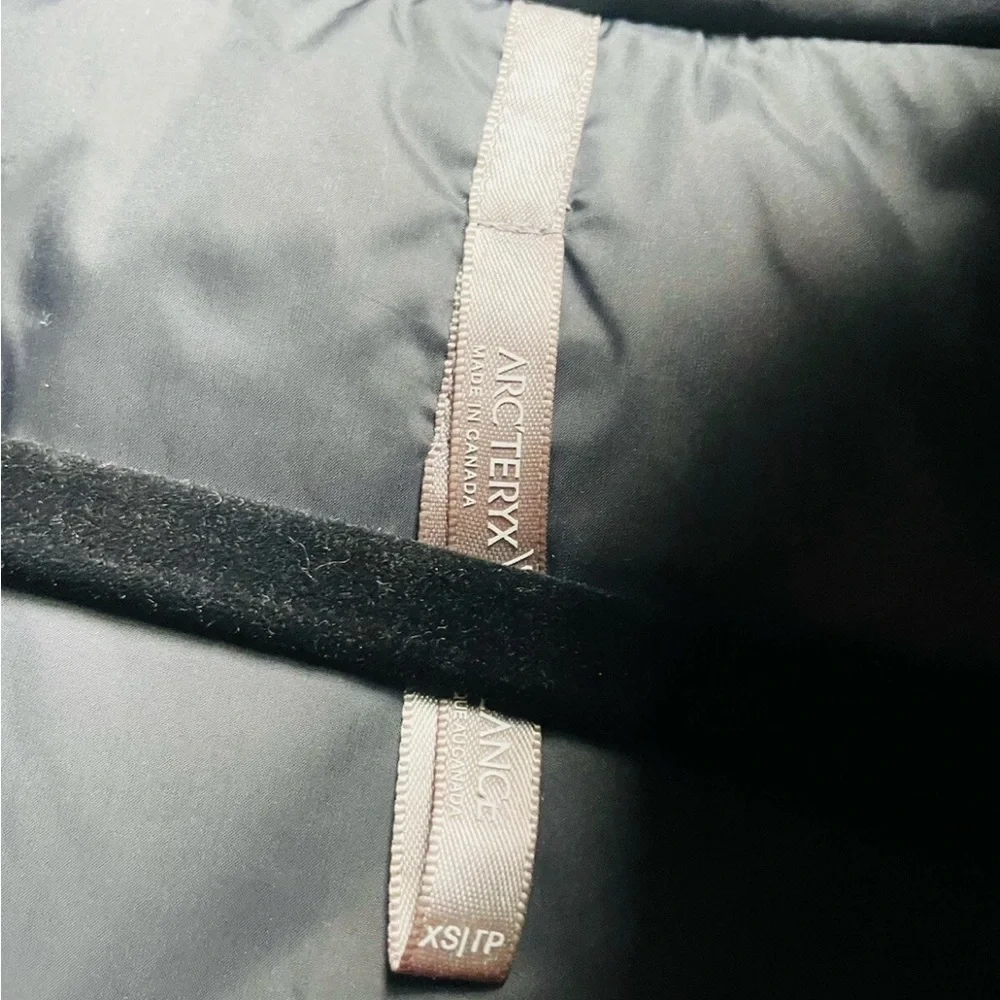 Arcteryx Veilance XS - Picture 4 of 4